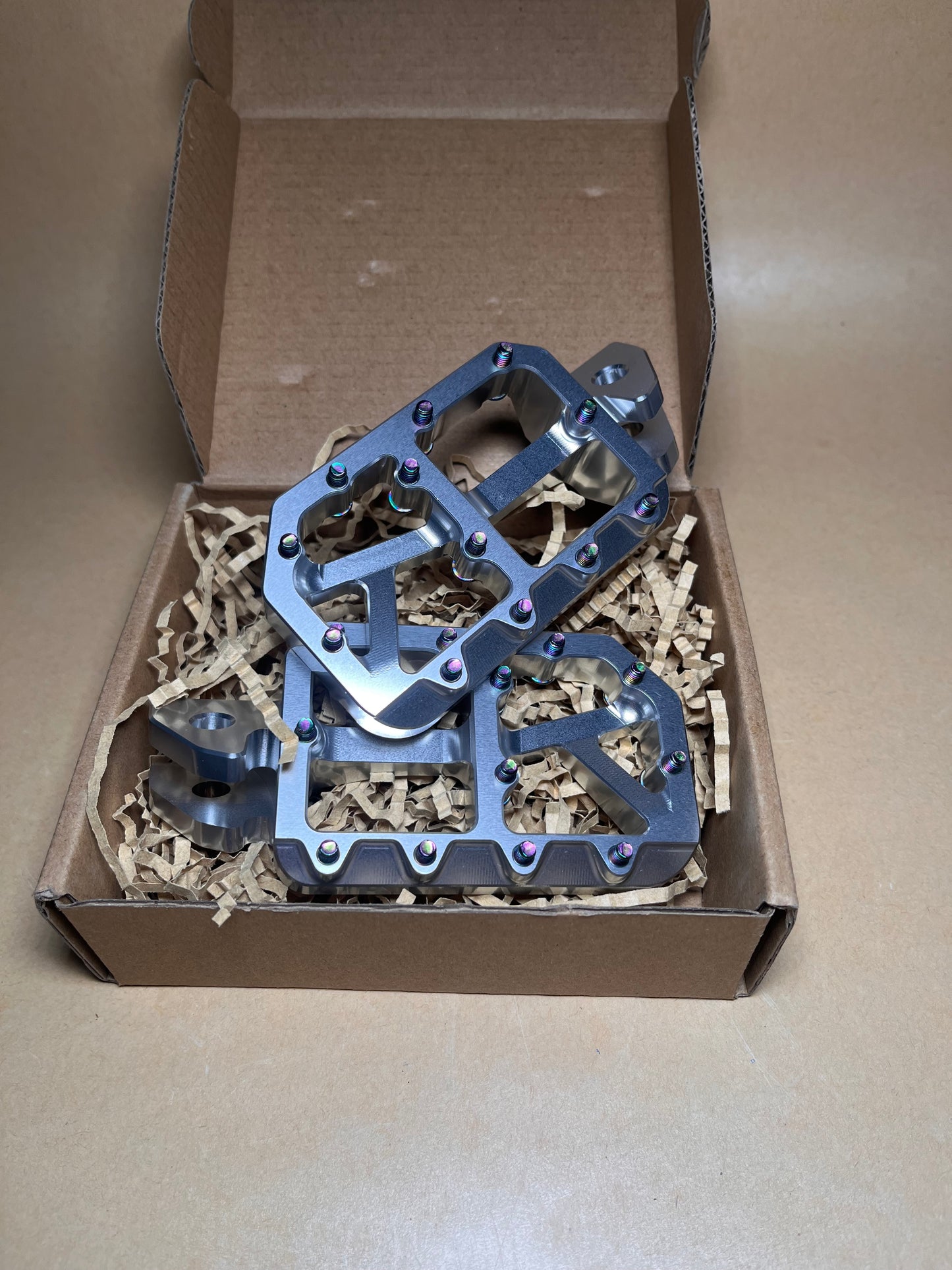 Wide Foot Pegs V1