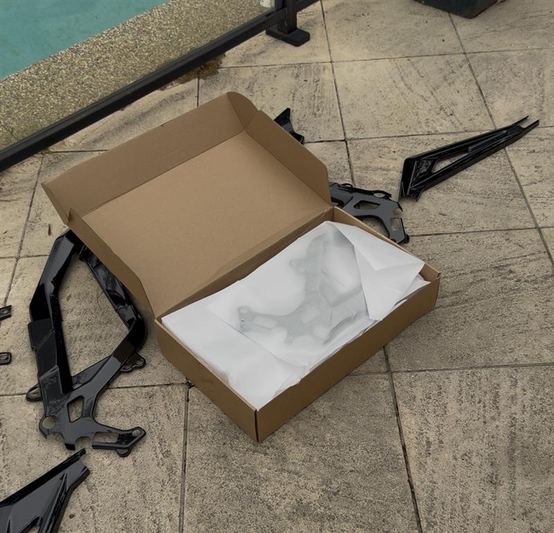 Light Bee Frame Guards